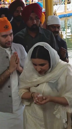 Waheguruji! सभी देशवासीयों को गुरु पर्व की हार्दिक शुभकामनाएं 🙏 #raghavchadha #gurunanakdevji #short