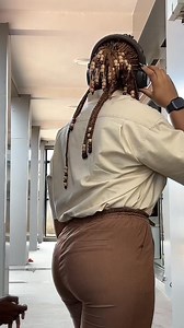 La danse du "sans caleçon" la danse de balthazar #SansCaleçonchallenge 😂 | MiNk's