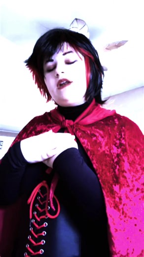 omg i want to cosplay ruby again saur bad :( see if i can rangle my friend into a rwby cosplay w me #rwby #fyp #foryoupage #rubyrose