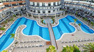 Hayalinizdeki tatil burada sizi bekliyor! Your dream holiday is waiting for you, here! Ihr Traumurlaub wartet hier auf Sie! #seadenseaplanet #elegant #iloveseaden #familyhotel #turkeyisthebestholidaychoice #side #antalya | Seaden Sea Planet Resort & Spa