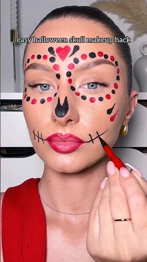 Easy Halloween Skull Makeup☠️🔴 #shorts #beautyhacks