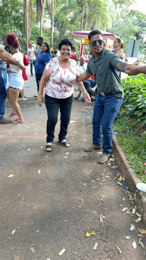 Sozinha ela num dança!👆🏼😍#forró #dancarinos #piseiro #dance #cavalgada #baile #patosdeminas