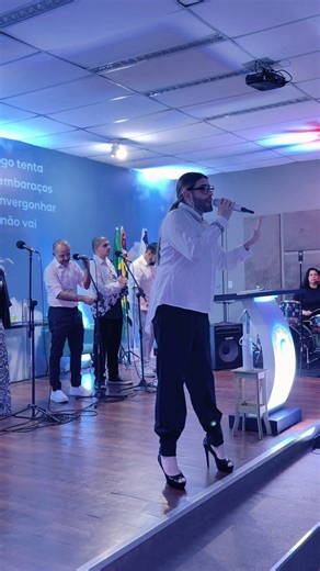 Igrejas LGBT: A Nova Onda Cristã