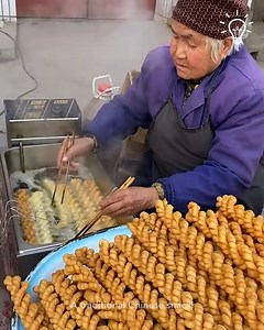Making a traditional Chinese snack! | Handy Dandy