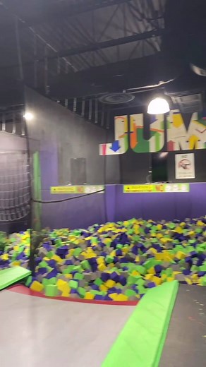 Come and visit Helium Trampoline Park in McAllen Tx! #fyp #trampoline #trampolinepark