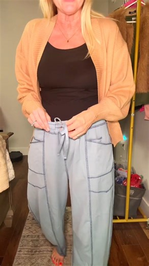 Watch How these barrel sweatpants truly fit!  Watch Before Buying on Amazon Live