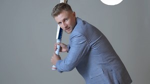 Whether you're a batter or bowler (or neither!), every man looks good in our checked Linen Cotton Jacket. #CharlesTyrwhitt | Charles Tyrwhitt