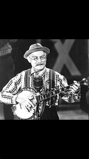 Grandpa Jones! Country Music Legend 🎵 #storytelling #vaudville #countrymusic #cemeteryexploring