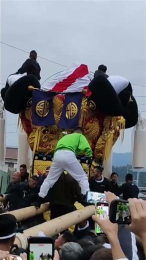 ‎【HD高画質】新居浜太鼓祭り 工場前 東町VS西町 いざり 喧嘩 乱闘 ショート 4 令和4年 2022年10月‎17日