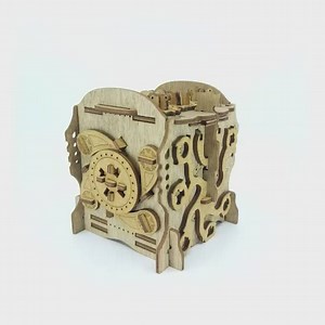 Cluebox | Kapitän Nemos Nautilus 🐚 - Escape Room im Kleinformat