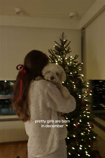 pretty girls are born in december 🎄☃️ #fyp #foryou #foryoupage #december end of series ♡