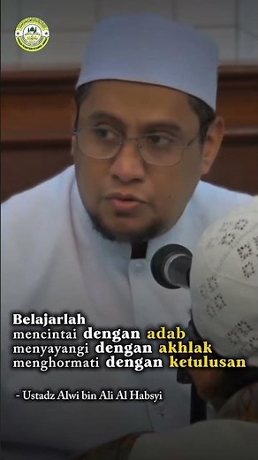 ."Belajarlah mencintai dengan adab, menyayangi dengan akhlak, menghormati dengan ketulusan."
