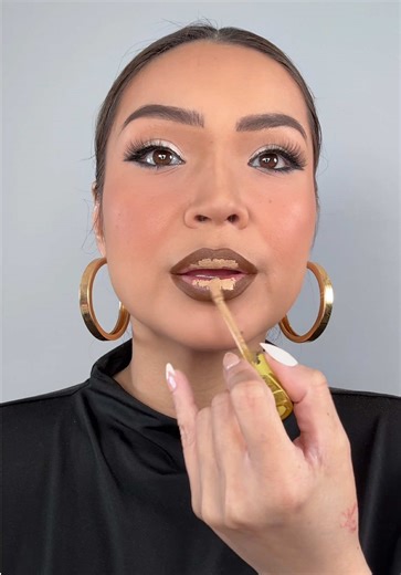 Glamorous TikTok Dance with Soft Glam Makeup Look | Selena Gomez Songs