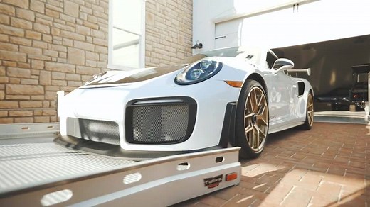 Futura lowering trailers are lightweight and built to last a lifetime. | Futura Trailers