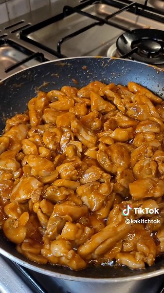 Delicious Chicken Salpicao Recipe | Filipino Style Kitchenomics