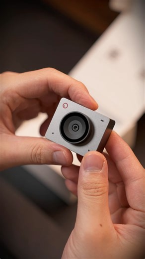 Ethan | SX's Workspace on Instagram: "OBSBOT MEET SE 📷 | 5% off [OBSBOT2025] | Link Below Introducing the OBSBOT Meet SE: the most compact and versatile webcam for creators, streamers, and professionals 🤩 ↕️Vertical Mode: enabling you to utilize your Meet SE in both Landscape AND Vertical/Portrait orientation, allowing you to show more in different style Thanks to advanced sensors, Meet SE is able to capture ultra-smooth video at 1080P@100fps with incredible low-light performance💡 With AI aut