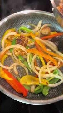 Sizzling chicken shrimp, but at home! viral #foodietiktok... #Shorts #tays_kitchen