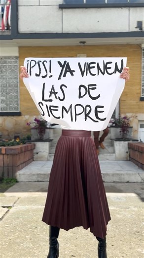 ¡Ya vienen, ya vienen! Verónica Orozco, Diana Wiswell, Viña Machado y Juliana Galvis son #LasDeSiempre, 😱🔥 cuatro mujeres que, pese a las adversidades, intentarán sostener su amistad y salir adelante para cumplir sus sueños. #LasDeSiempre, Gran Estreno, martes 13 de enero a las 9:30 pm. 👀💥 | Canal RCN