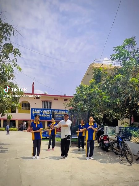 Silam Chamal Murukku Dance: Fun with Students!