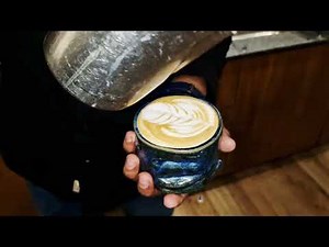 The easiest way to draw slow rosetta on a coffee latte #latte