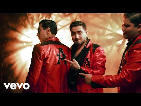 La Arrolladora Banda El Limón De René Camacho - Mira Bebé