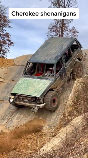 Jeep Cherokees are Awesome #jeep #jeepcherokee #cherokee #xj #alabama #hawkpride #offroad