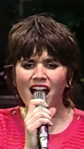 Linda can really sing any genre 😍