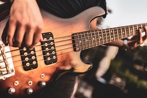 Surprise! Flashmob stuns crowd on Paris street with awesome version of Bohemian Rhapsody (video)