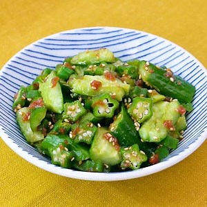 火を使わない簡単レシピ！きゅうりとオクラのさっぱり梅和え | デリッシュキッチン