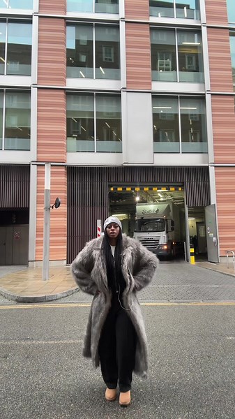 Mastering Layered Fashion for Winter Style