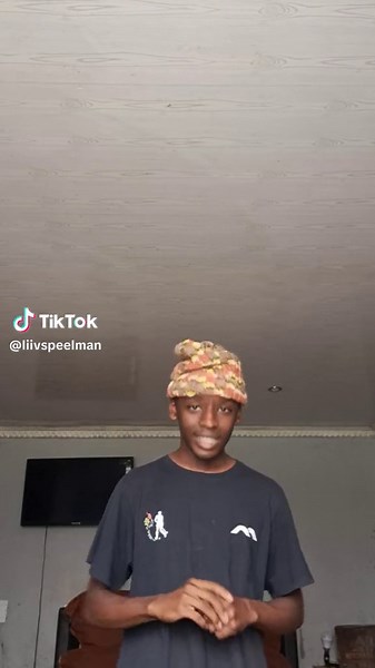 Girl Speaking Tsotsi Taal: 5 Tips To Learn This Unique Language