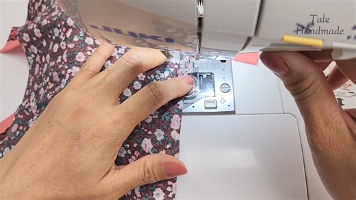 159K views · 1.1K reactions | Basic steps to sew V Neckline | DIY Tips Tale | Facebook