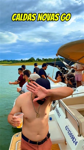 João Benedito on Instagram: "Feliz ano novo !!"