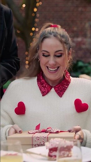 Het is feest vandaag! 🎉🎂🎁 Tel mee af naar onze nieuwste videoclip, nu vrijdag om 17u!