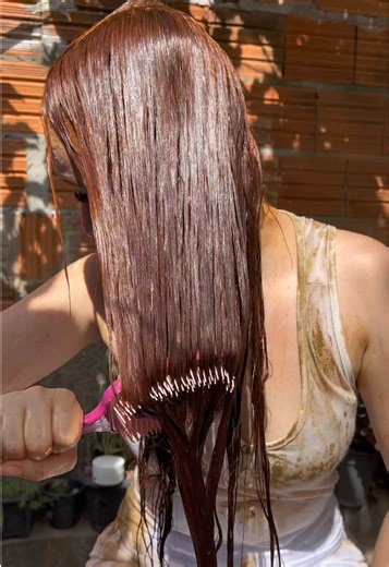 Dicas de Cuidados e Crescimento para Cabelo Ruivo