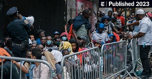 Migrants Sleep on the Sidewalk, the Face of a Failing Shelter System (Published 2023)