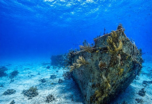 Underwater Museum Rum Cay: Exploring the HMS Conqueror Shipwreck