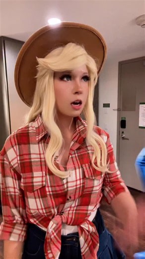 Ariel 🐇 on Instagram: "#mylittlepony #mlp #mylittleponyfriendshipismagic #mlpcosplay #applejack #applejackcosplay #cosplay #cosplayer"
