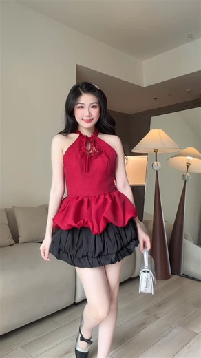 @secodee on Instagram: "Mỗi mùa Tết, chúng mình lại muốn mang đến những thiết kế thật dễ mặc, để bạn chỉ cần khoác lên là thấy không khí xuân đang đến rất gần. 🌐 SHIP COD TOÀN QUỐC _________________ ✨All items are available online and in-store: 📍 89 Quang Trung, Go Vap, TP.HCM 📍 The New Playground - 26 Ly Tu Trong, Sai Gon, TP. HCM 📍 46 To Vinh Dien, Thu Duc, TP. HCM 📍 51 Nguyen Trai, Ben Thanh, TP.HCM 📍 35 Tran Quang Dieu,P Nhieu Loc, TP. HCM 🛒 Website: secodee.vn"