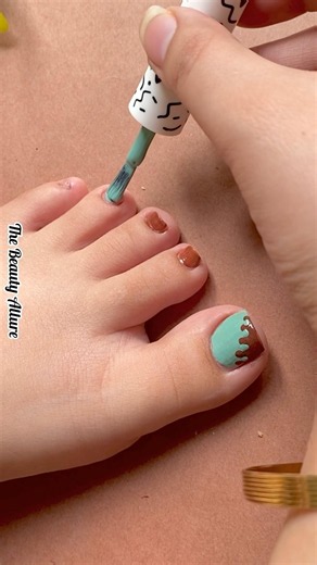 💅🤎Easy toe nail art design #shorts #toenails