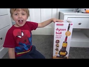 Casdon Children's Dyson Ball Vacuum Cleaner Unboxing and Playtime - Oscar's Toybox