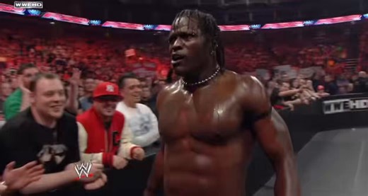 #OnThisDayInWWE 15 years ago on #WWERaw:R-Truth gets fined $20,000* for smoking inside The O2 Arena in London Fans rightly chant "That's illegal!" - indoor smoking had been banned in the UK(*But it was the WWE who paid it!)@RonKillings