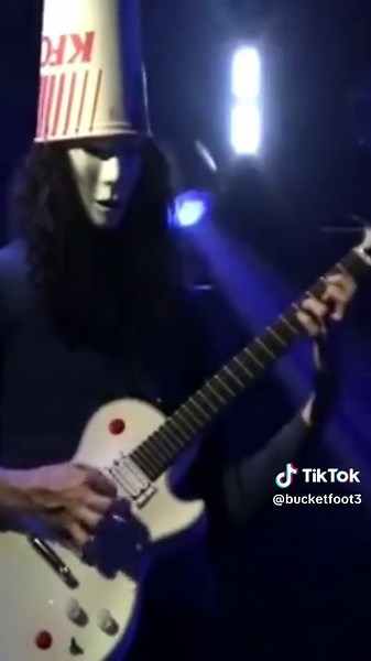 #rock #livemusic #shred #bucketheadland #bucketheadfan #KFC #electricguitar #shreddingmachine #bucketheadnation #guitar #2011