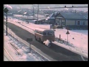 1976年，被誉为俄罗斯当代音乐三杰之一的阿尔弗雷德·施尼特凯...