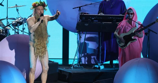 Les larmes de Nana Mouskouri, le tutu de Theodora, les fesses de Philippe Katerine... Les moments forts des Victoires de la musique