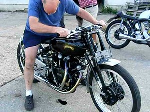 1950 VINCENT BLACK LIGHTNING CLASSIC BRITISH RACING MOTORCYCLE Our Bike 27/8/2009 Day Of Purchase