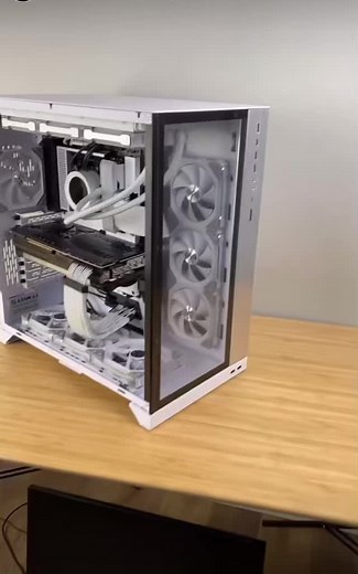 Ehm anyone know what’s wrong? #fyp #buildgonewrong #computer #tech #technology