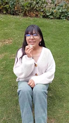 NextGen | Mujeres | Tecnología on Instagram: "💻🔥FreeCodeCamp: La Web Gratuita para Aprender Tecnología Nuestra becaria te muestra una de las plataformas más completas para aprender programación, desarrollo web y habilidades digitales… ¡totalmente gratis! Inspira Alumni Bolivia Embajada de Estados Unidos en Bolivia ExchangeAlumni #NextGen #VIDEONXT #USEmbassyBolivia #InspiraAlumniBolivia #ExchangeAlumni #StateDept #EducaciónFinanciera #FinanzasPersonales"