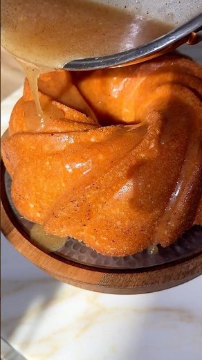 Kentucky Brown Butter Cake from Grandbaby-Cakes.com #fallbaking #grandbabycakes #poundcake