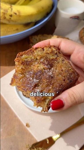 The Easiest, Moistest Brown Butter Banana Bread Recipe (One Bowl) #brownbutter #bananabread